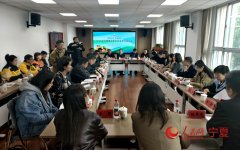 <b><b>“外卖骑手不只是餐品的搬运</b></b>